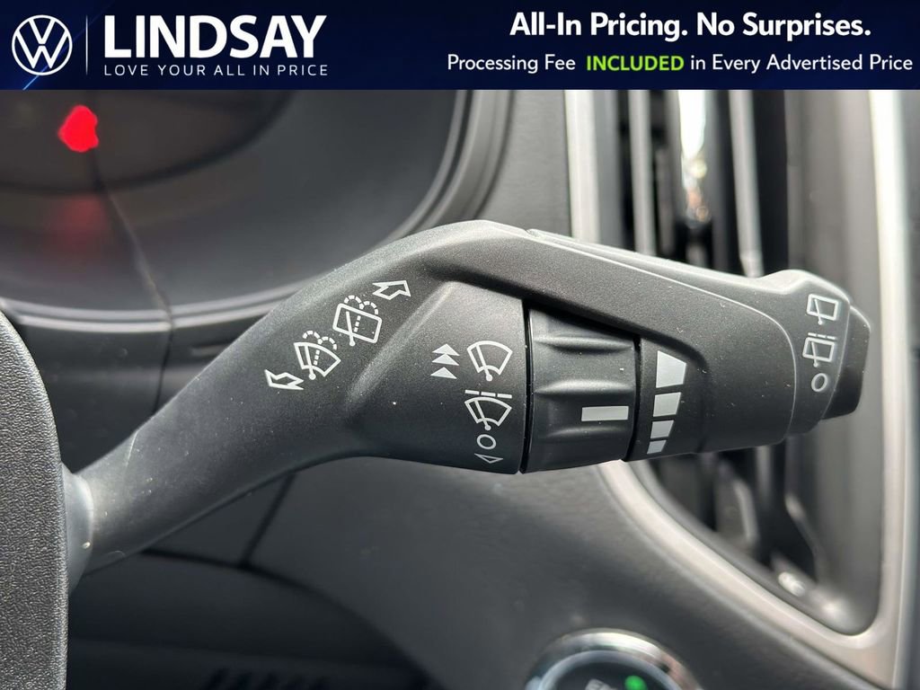 Used 2024 Ford Edge SE w/ Black Appearance Package AWD/4WD image 23