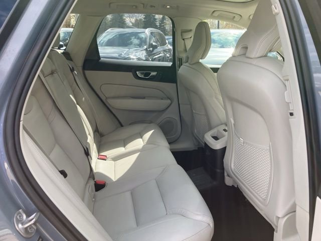 Used 2023 Volvo XC60 T8 Ultimate w/ Climate Package AWD/4WD image 19