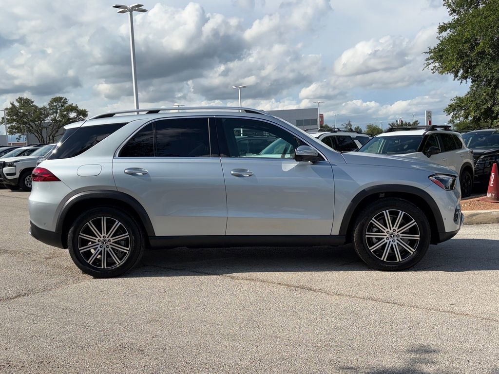 Used 2025 Mercedes-Benz GLE 450 4MATIC w/ Winter Package image 4