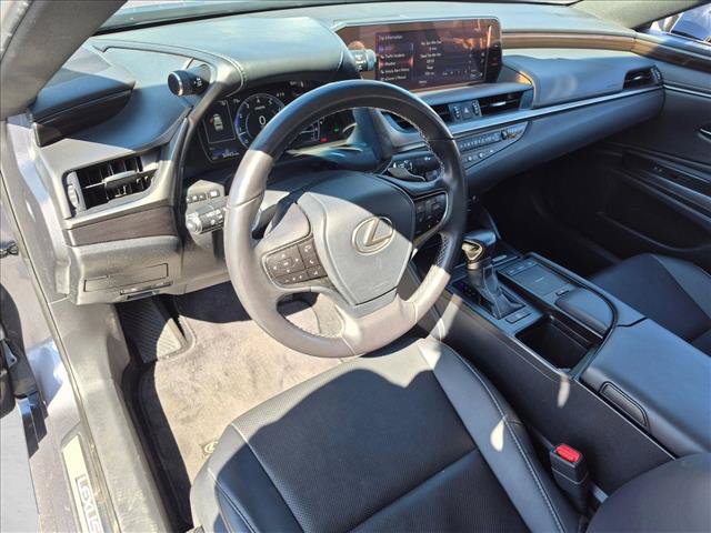 Used 2019 Lexus ES 350 F Sport w/ Premium Package FWD image 10