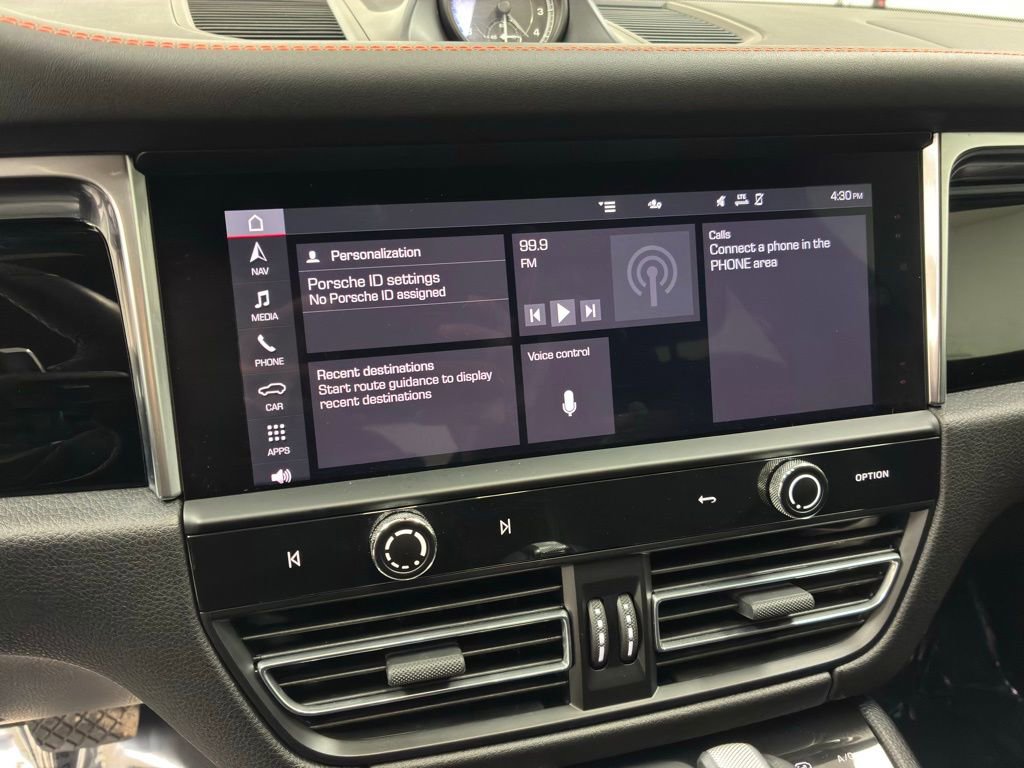 Used 2023 Porsche Macan w/ Premium Package Plus image 27