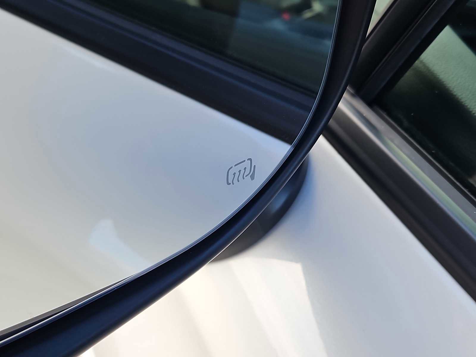 Used 2022 Subaru Crosstrek 2.5i Sport w/ Moonroof Package image 13