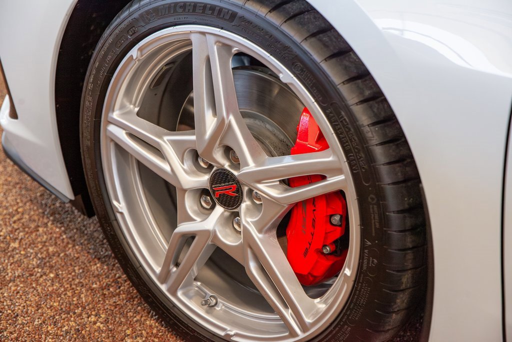 Used 2024 Chevrolet Corvette Stingray Premium Conv w/ Z51 Performance Package image 9