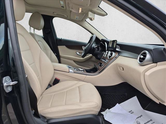 Used 2019 Mercedes-Benz C 300 Sedan image 20