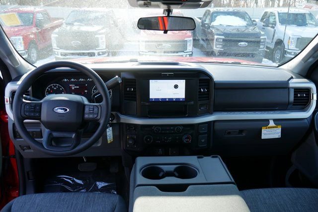 New 2026 Ford F250 XLT w/ FX4 Off-Road Package image 4