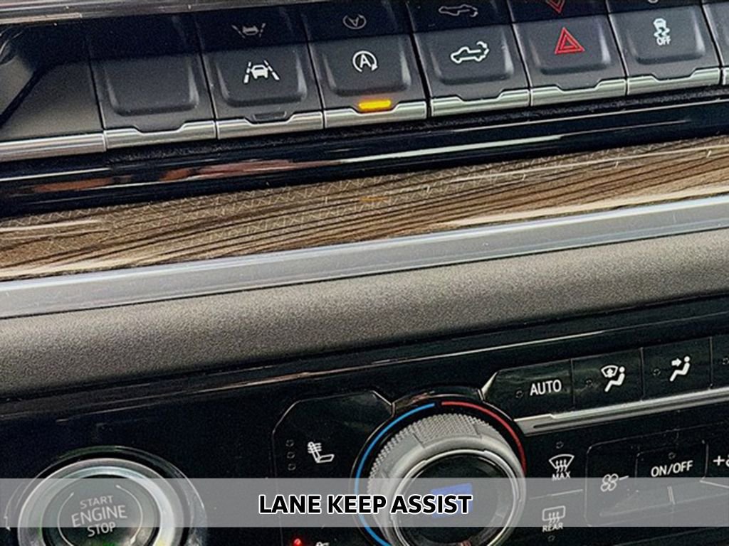 Used 2024 Chevrolet Silverado 1500 LT image 3