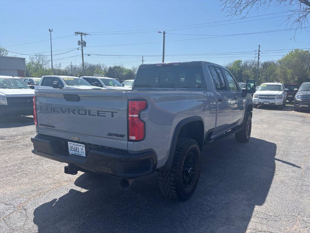 Used 2024 Chevrolet Silverado 2500 ZR2 w/ LPO, Dark Essentials Package image 8