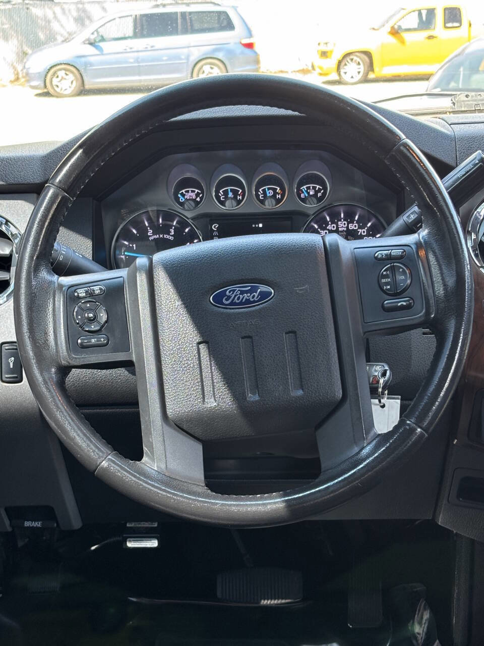 Used 2015 Ford F350 Lariat w/ Lariat Chrome Package image 20