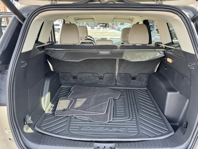 Used 2018 Ford Escape Titanium image 9