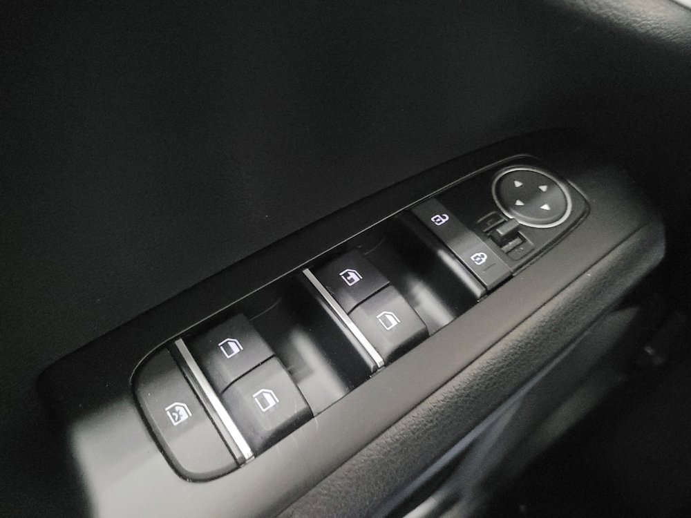 Used 2025 Kia Soul LX w/ LX Technology Package image 27