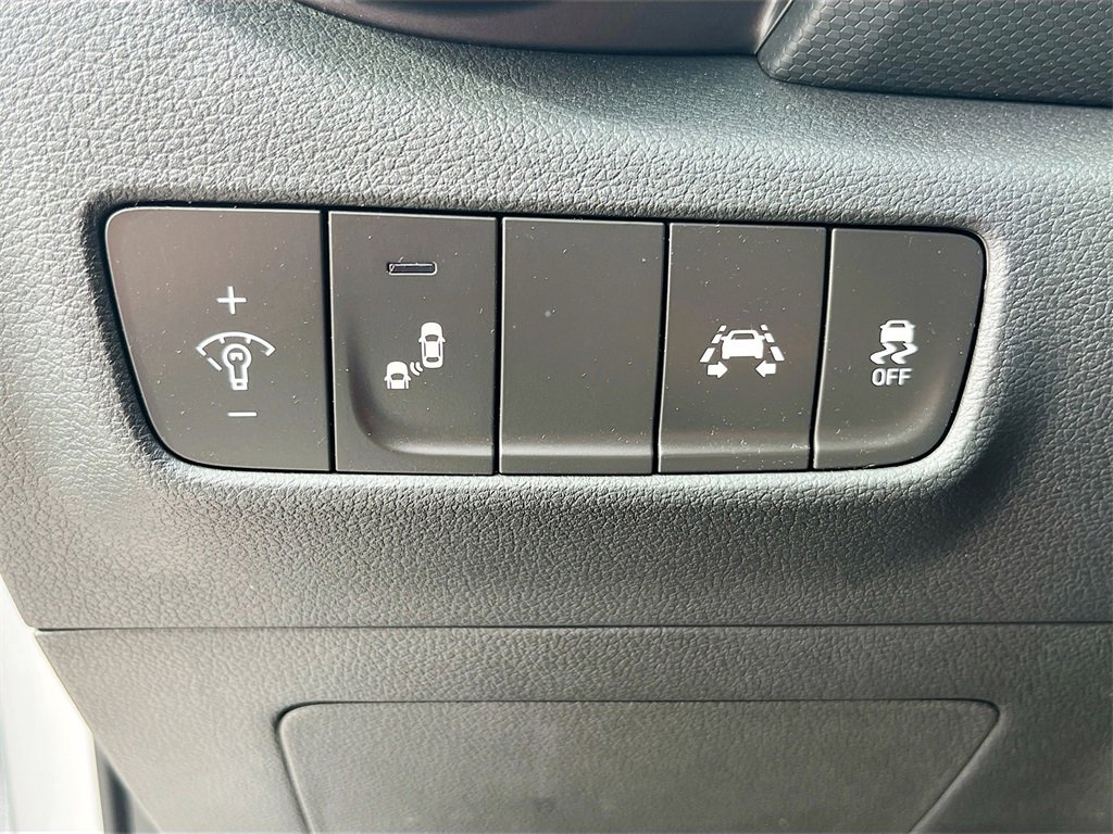 Used 2021 Hyundai Kona SEL Plus w/ Cargo Package image 10