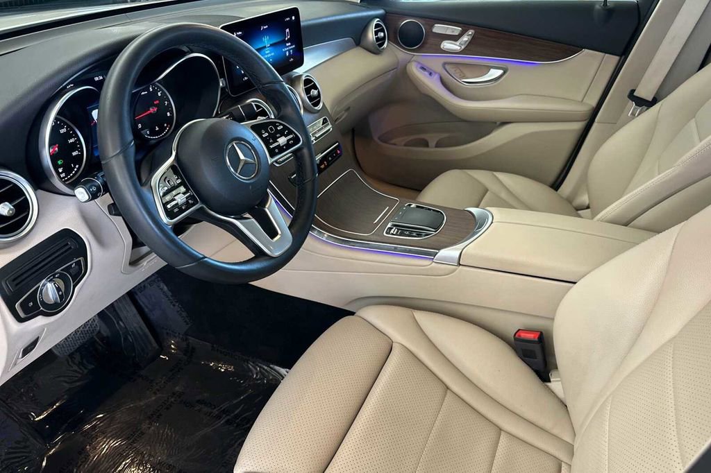Certified 2022 Mercedes-Benz GLC 300 4MATIC w/ Premium Package Lite image 12