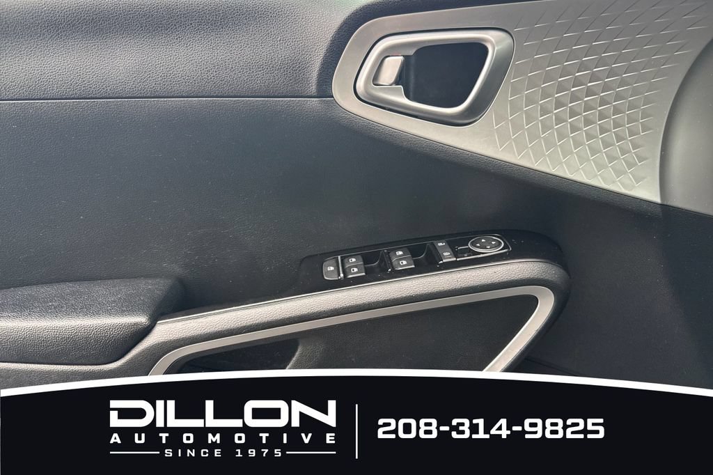 Certified 2023 Kia Soul LX w/ LX Technology Package FWD image 13