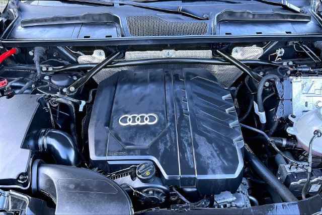 Certified 2023 Audi Q5 2.0T Premium w/ Convenience Package AWD/4WD image 10