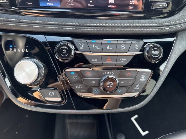 Used 2025 Chrysler Pacifica Select AWD/4WD image 20
