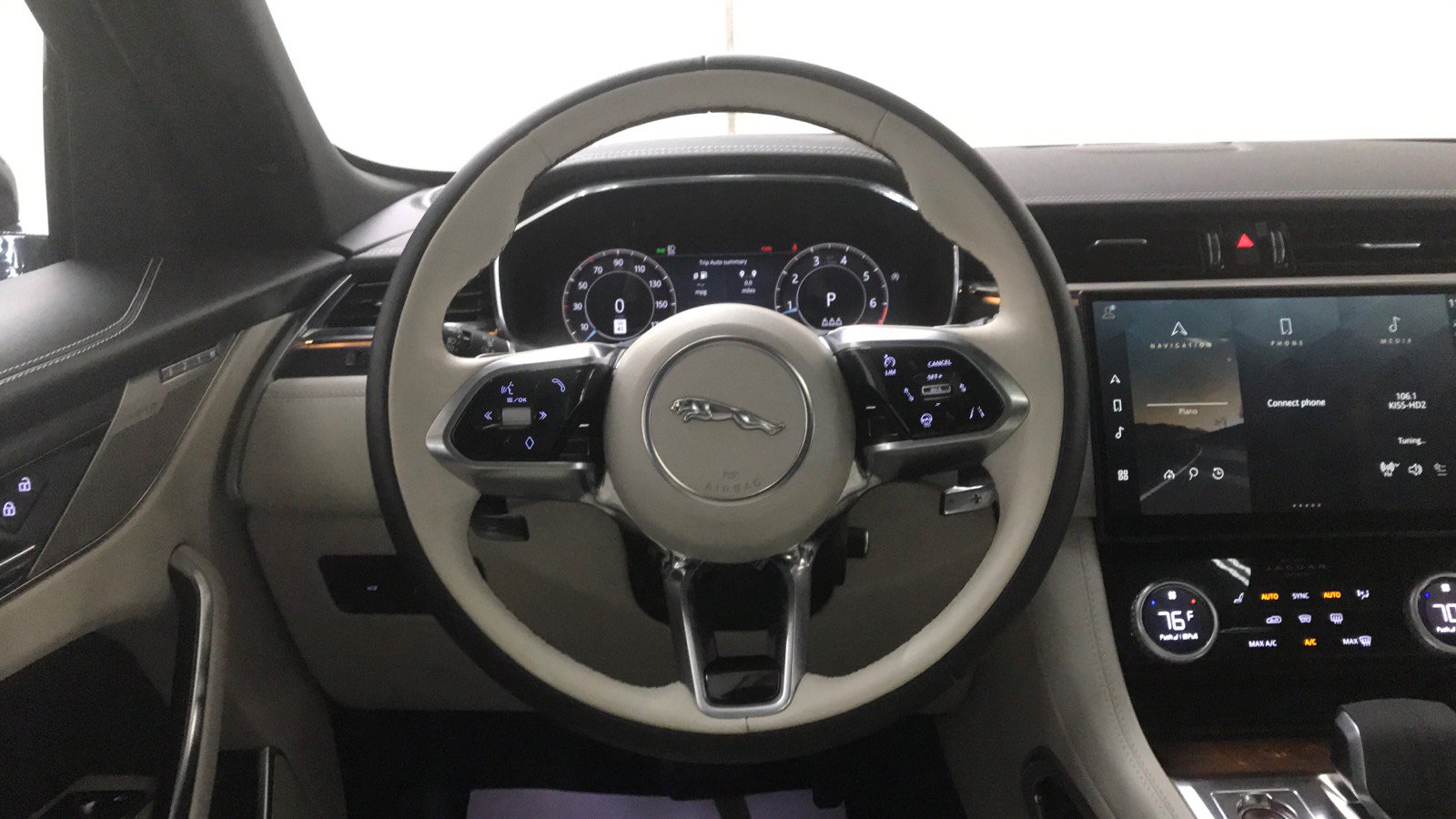 Used 2024 Jaguar F-PACE R-Dynamic S AWD/4WD image 20