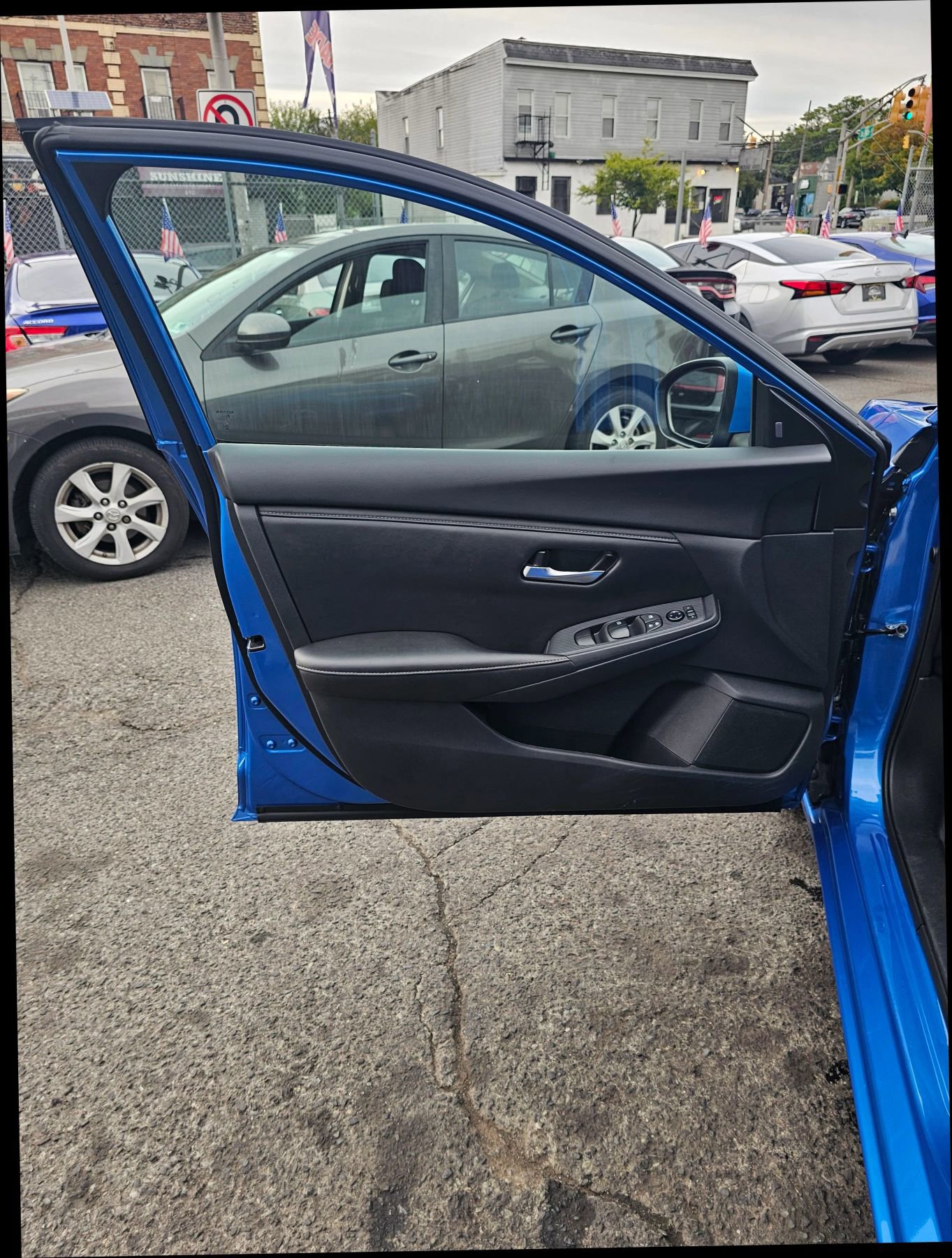 Used 2024 Nissan Sentra SV image 11