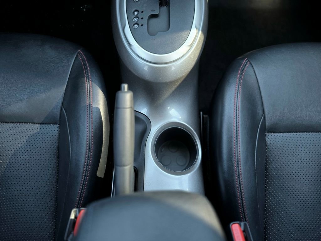 Used 2016 Nissan Juke SL image 3