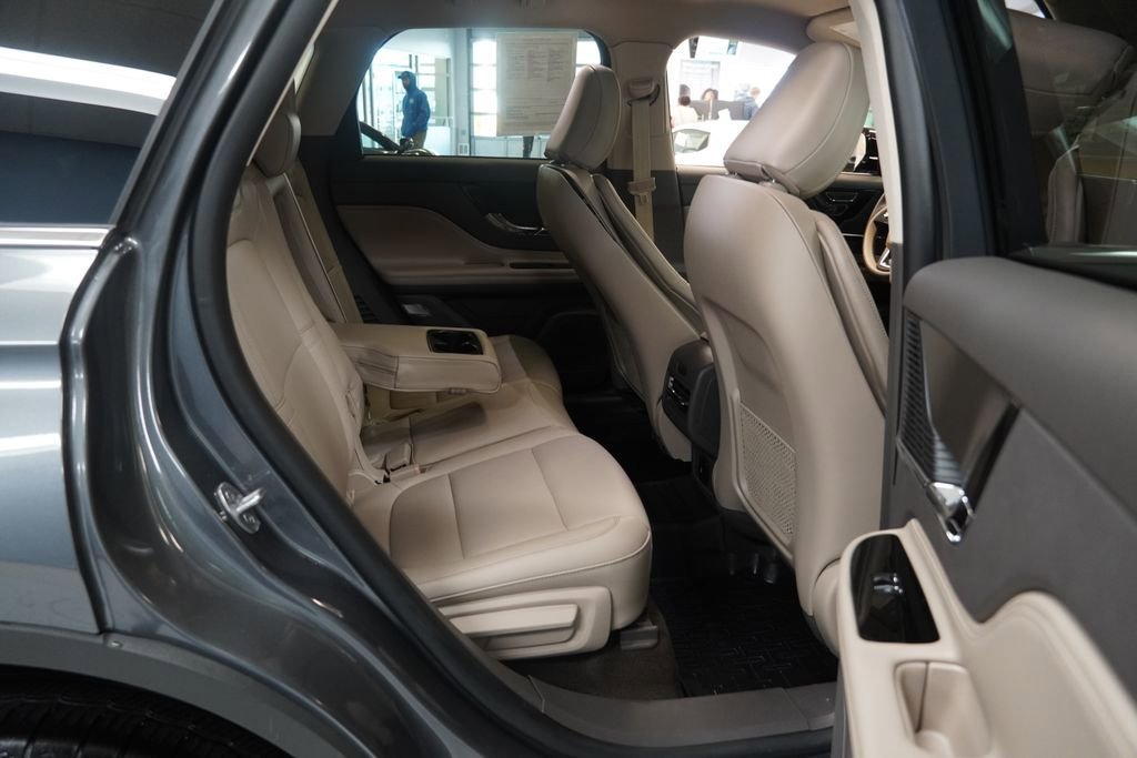 Used 2022 Lincoln Corsair AWD w/ Equipment Group 101A image 25