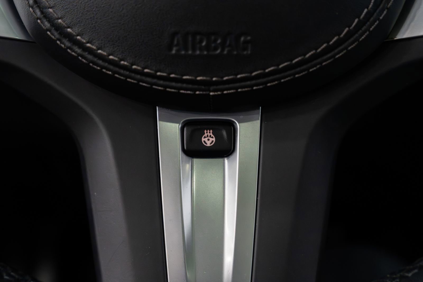 Used 2022 BMW X7 M50i image 16