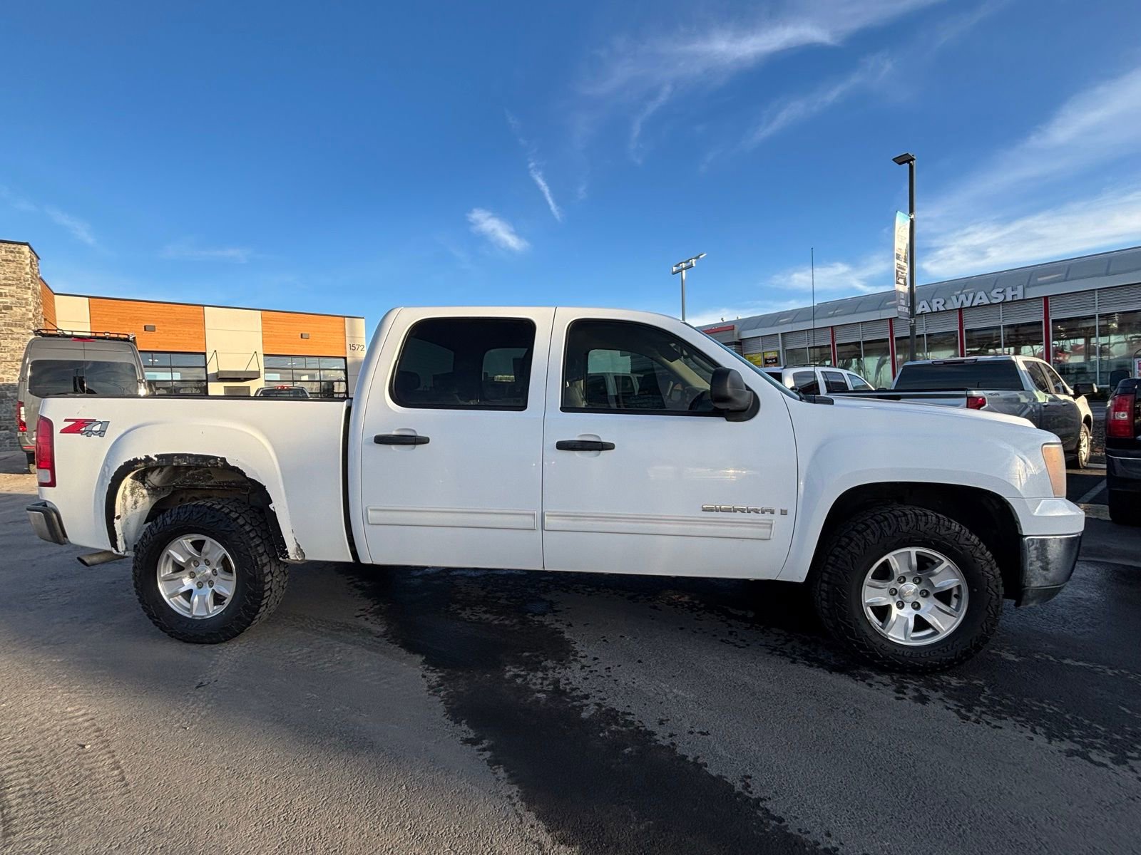 Used 2007 GMC Sierra 1500 SLE w/ SLE/SLT Trailering Package AWD/4WD image 5