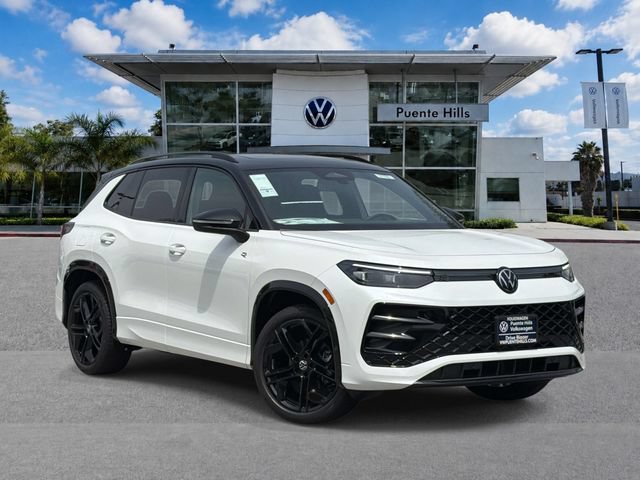 New 2026 Volkswagen Tiguan SE R-Line