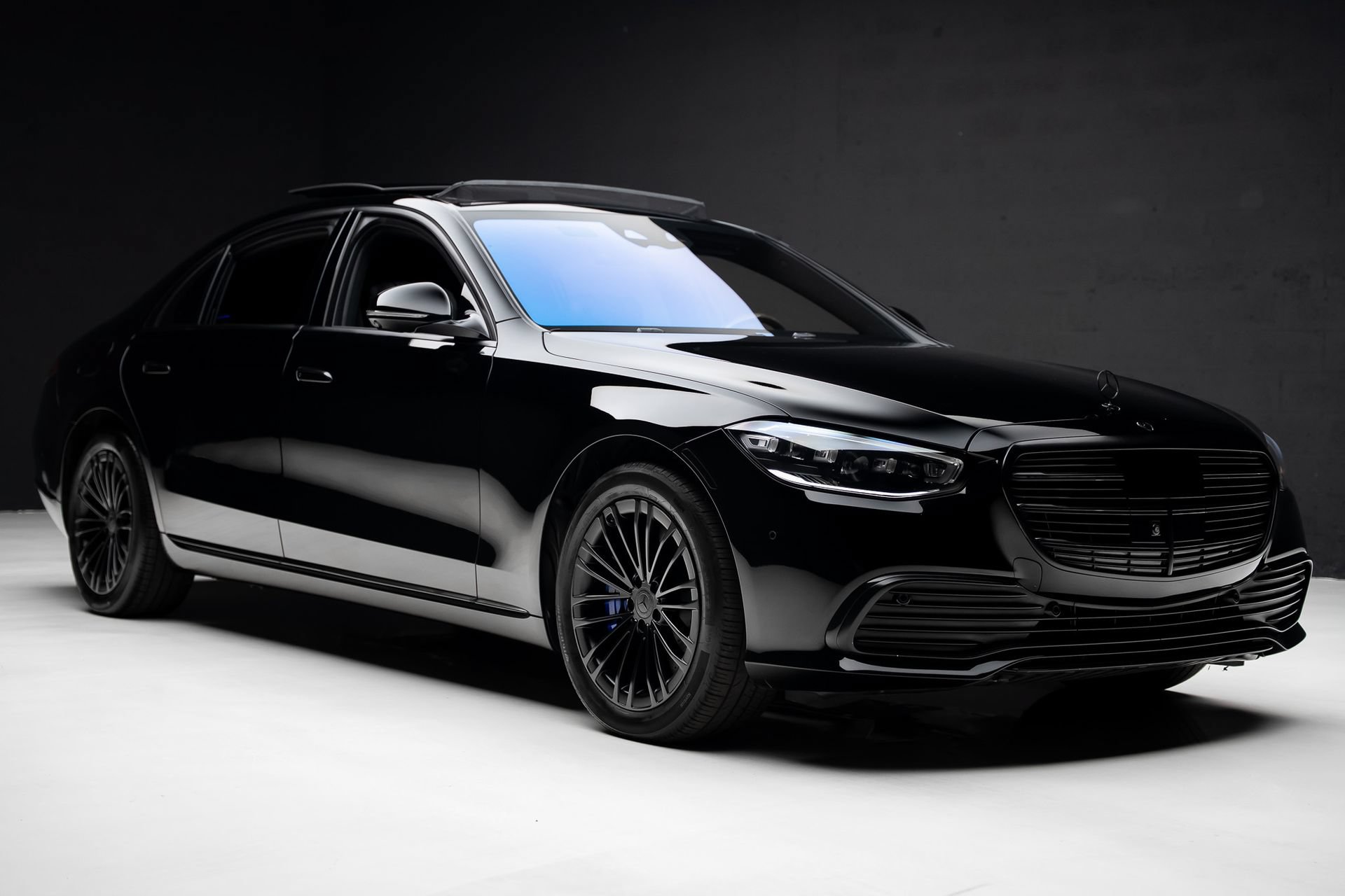 Used 2024 Mercedes-Benz S 580e 4MATIC Sedan w/ Warmth & Comfort Package image 84