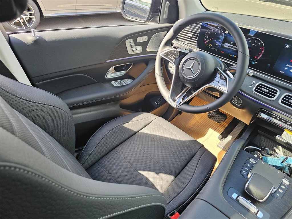 New 2026 Mercedes-Benz GLS 450 4MATIC image 28