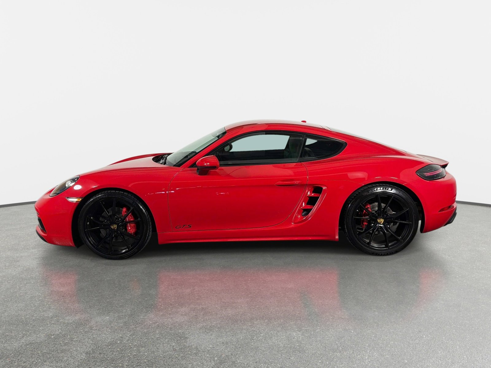 Used 2019 Porsche 718 Cayman GTS RWD image 6