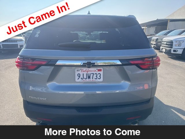 Used 2023 Chevrolet Traverse LS image 4