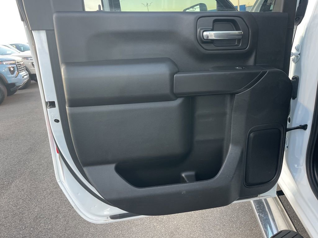 Used 2023 Chevrolet Silverado 3500 LT w/ Convenience Package image 12