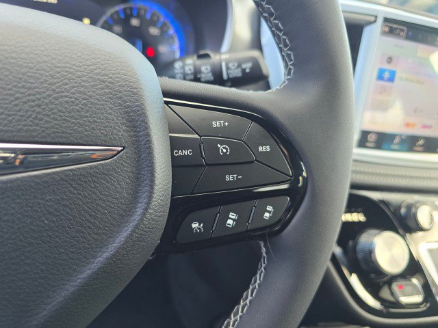 New 2026 Chrysler Pacifica Select w/ S Appearance Package FWD image 30