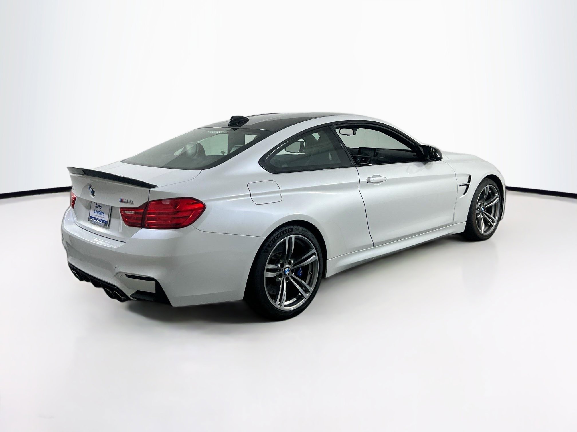 Used 2015 BMW M4 image 5