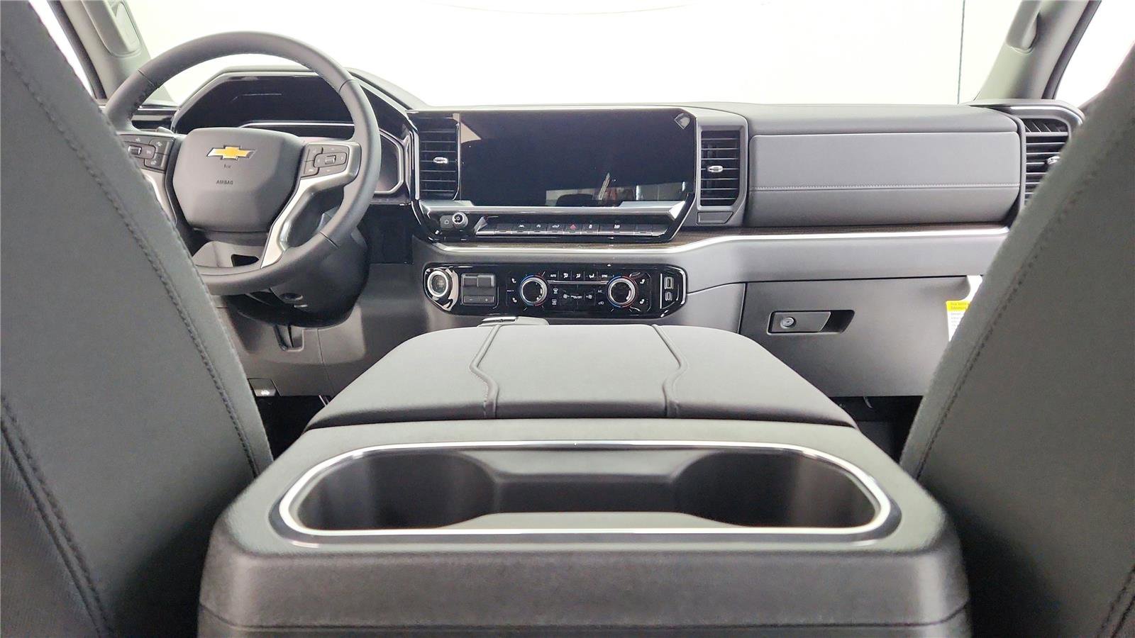 Used 2026 Chevrolet Silverado 1500 LT w/ Protection Package AWD/4WD image 31