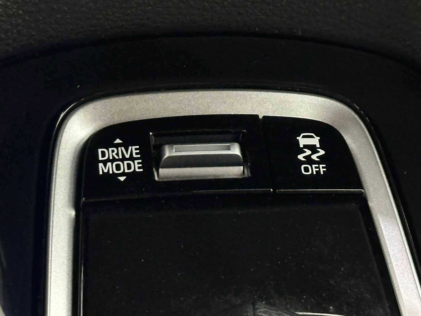 Certified 2025 Toyota Corolla XSE image 20