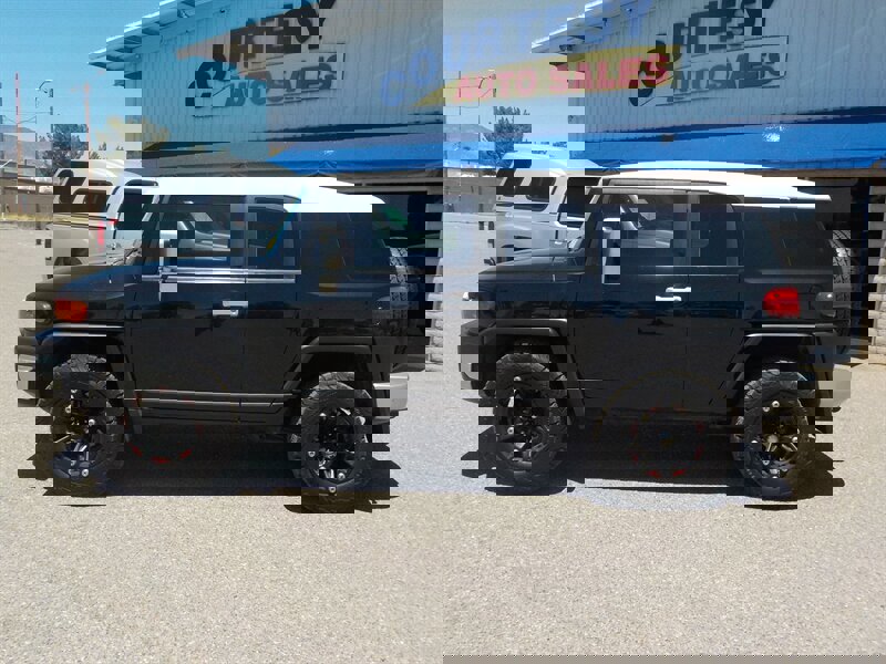 Used 2007 Toyota FJ Cruiser 4WD image 3