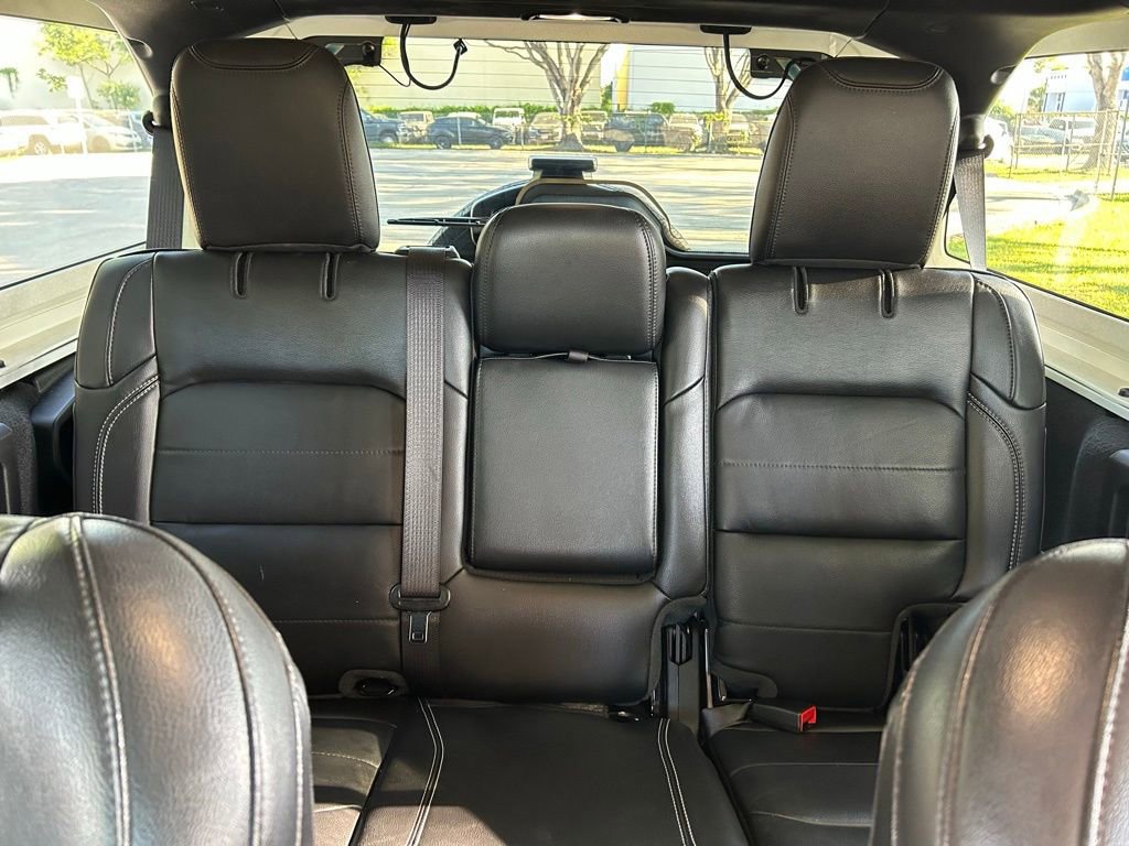 Used 2022 Jeep Wrangler Unlimited Sahara AWD/4WD image 14