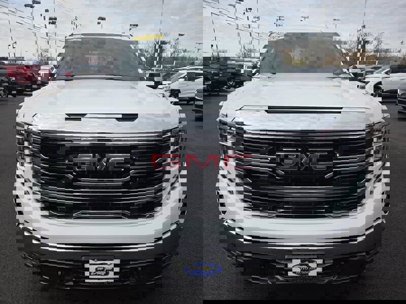 Used 2025 GMC Sierra 1500 SLT image 8