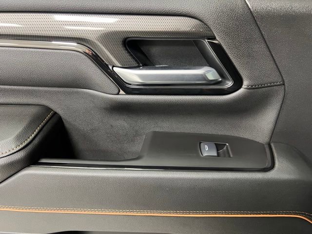 Used 2025 GMC Sierra 3500 AT4 w/ AT4 Premium Plus Package image 40