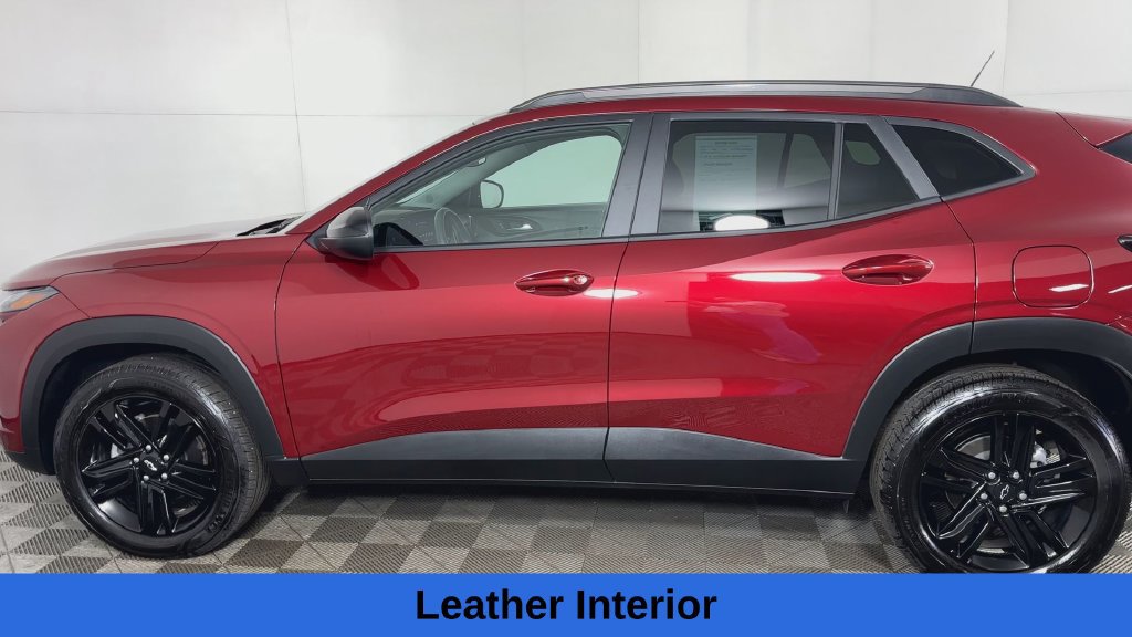 Certified 2024 Chevrolet Trax ACTIV w/ Sunroof Package FWD image 8