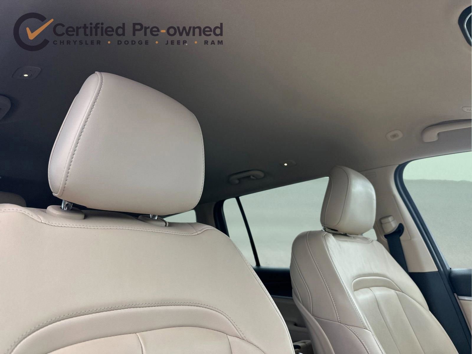 Used 2022 Jeep Grand Cherokee L Limited AWD/4WD image 19