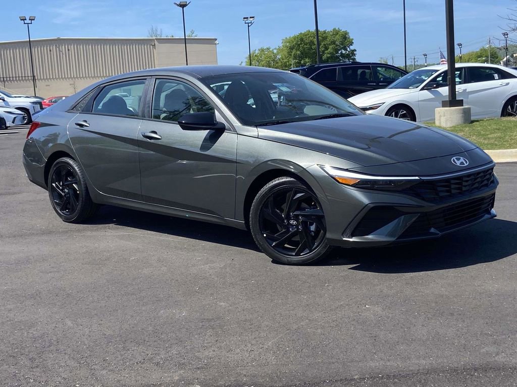 Certified 2026 Hyundai Elantra Sport image 1