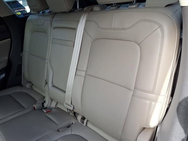 Certified 2022 Lincoln Corsair FWD w/ Equipment Group 101A image 9