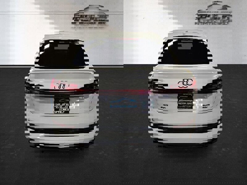 Used 2023 Audi e-tron Premium w/ Convenience Plus Package image 9