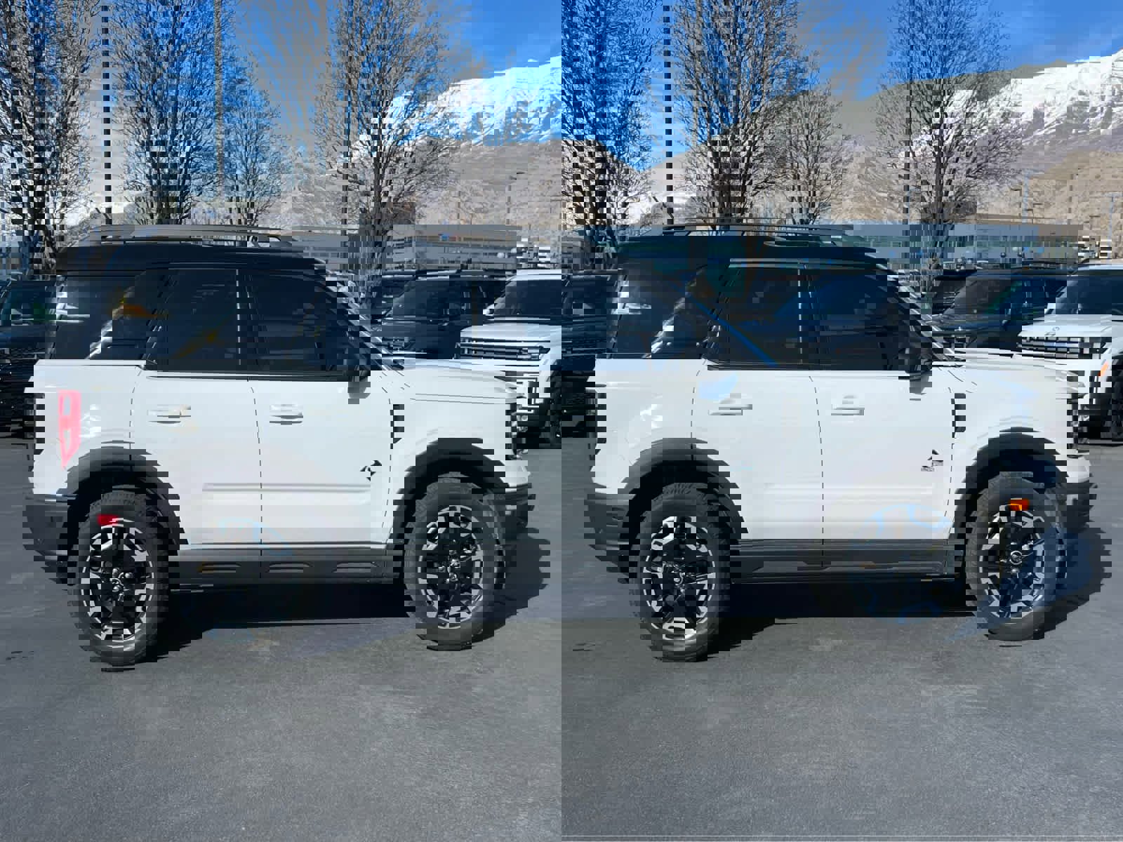 Used 2022 Ford Bronco Sport Outer Banks w/ Tech Package image 6