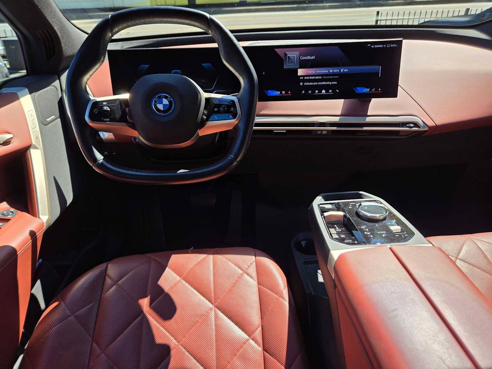 Used 2024 BMW iX xDrive50 w/ Premium Package AWD/4WD image 19