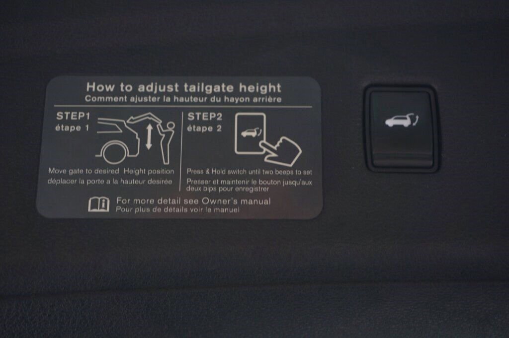 Used 2022 INFINITI QX50 Essential image 16