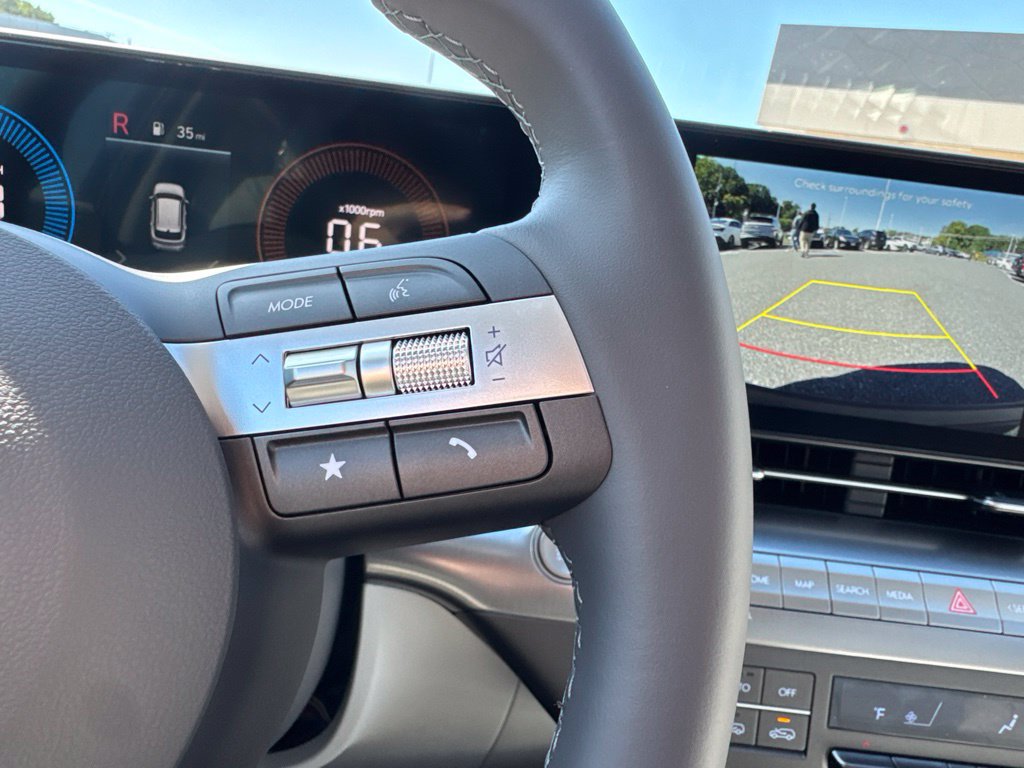 New 2027 Hyundai Kona SEL Sport AWD/4WD image 17