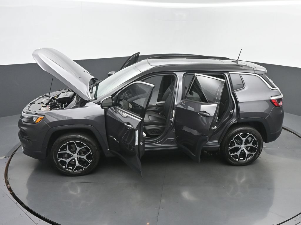 Used 2024 Jeep Compass Limited w/ Sun and Sound Group AWD/4WD image 68