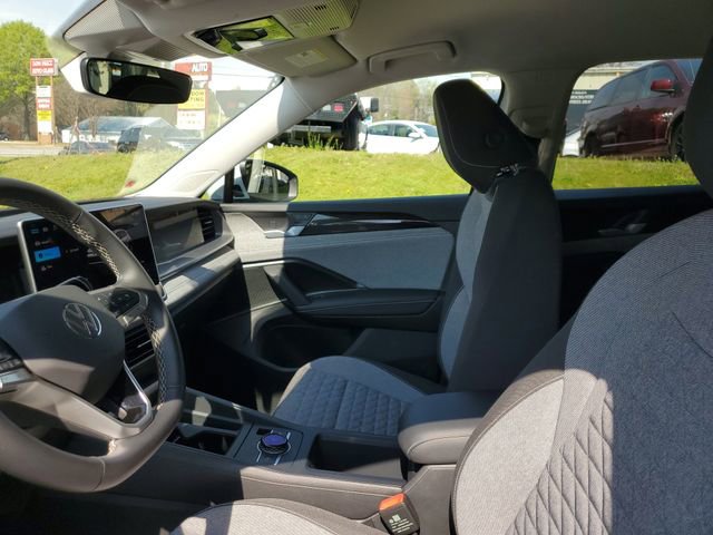 Certified 2025 Volkswagen Tiguan S image 18